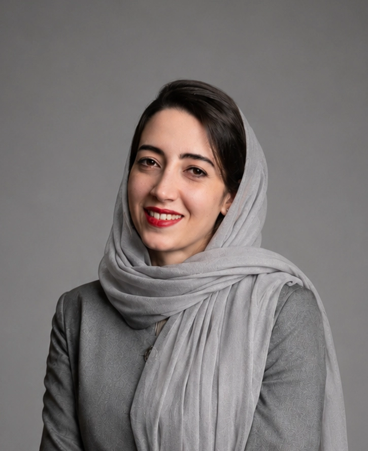 گلنوش لطفی